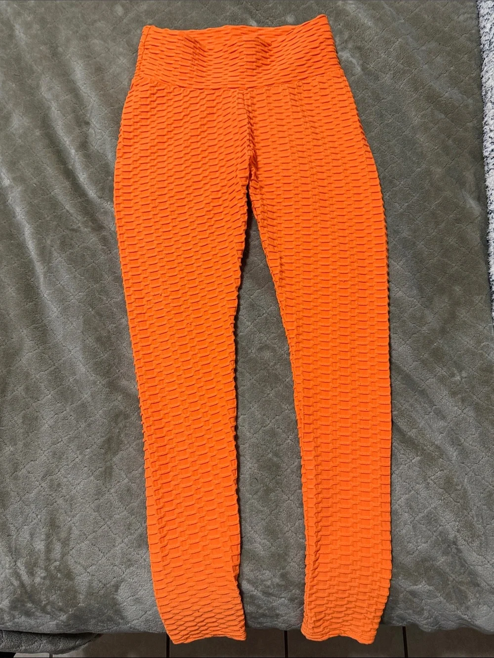 High-Rise Neon Orange Honeycomb-Textured Leggings w/Glute Enhancing Design
